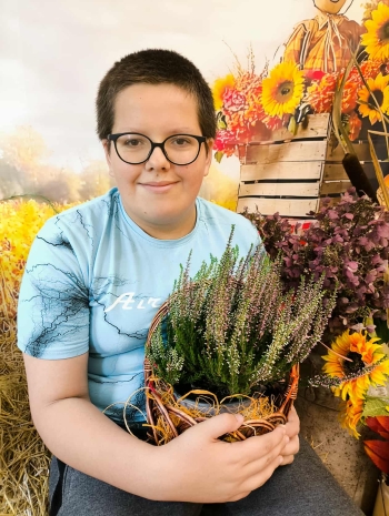 24aaaff8-b9bc-4bc0-855e-f4149bc5d362