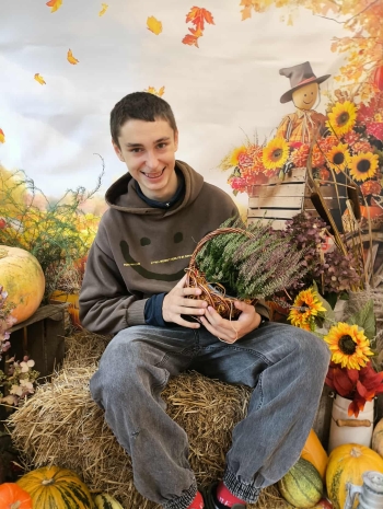 faa51b63-2e46-4488-bc15-5a8a8f79427d