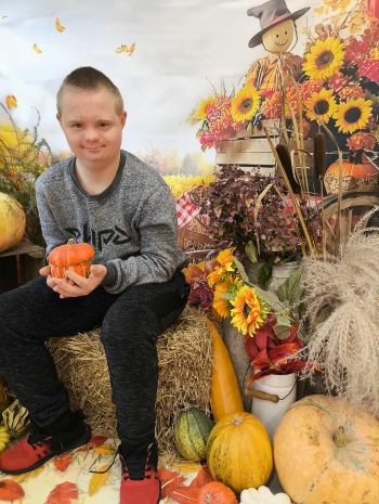 c3ab8b8b-6832-4f5b-b12d-f25f6a453637