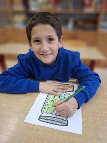 568907726_857881596565327_1636115683832156293_n