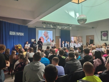 23df6d5e-419b-44e5-9950-250773ff0ed9