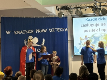 7df37808-3df6-4249-92be-809dbb83c704