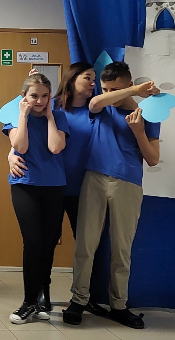 e225df10-5da7-45a9-81c7-ee5afb73924b