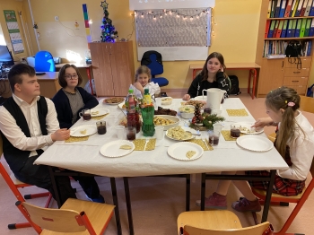 20251218_101214545_iOS