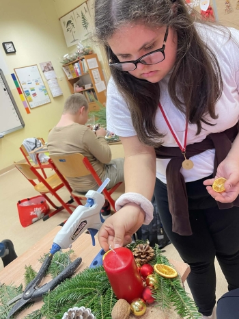 7490f24f-a02e-4e3b-8b26-49a9ba74f715