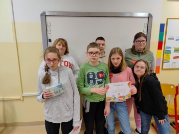 2f9e1569-e834-4e86-a121-7a03563895f0