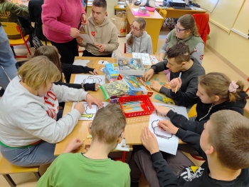 5b58e06c-55a5-4f0b-aba6-2896b7704cc1