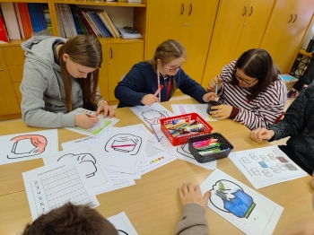 80857720-8eac-489f-908a-70afcebcfae2