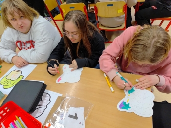 b8133284-fe30-4d79-9c82-5609c99b82b3