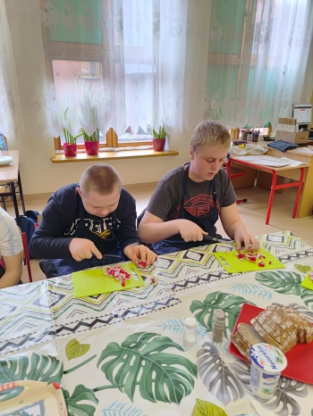 cbf82483-6863-457c-a0ef-017ab9356937