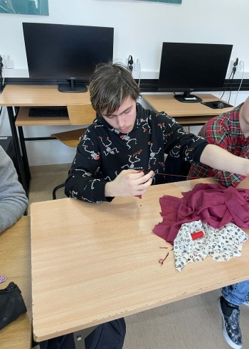 8d841338-6dd0-4948-b4ff-208c9f40c81a