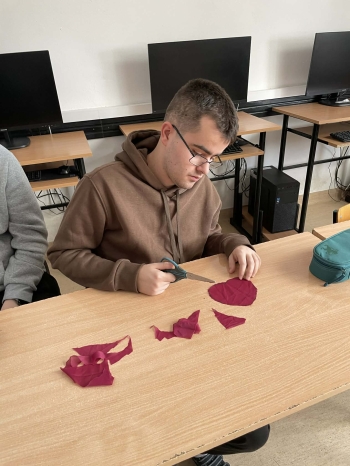 b2caa1c5-5cf9-4b7b-949c-c7f5e1f060e1