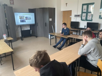 b37cdda9-5084-4813-a02c-437611e9d8a9