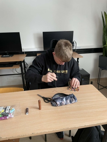 fa201a65-3528-49b0-8b33-eff60360d3a7