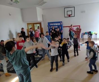 4e89ce51-e591-49fc-bc7a-dfd42232d893