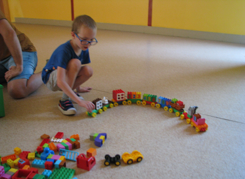 Układam, buduję, tworzę - klocki Lego Duplo w terapii małego dziecka