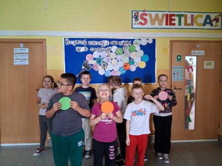 Dzień Kropki w naszej świetlicy – odkrywamy swoje talenty!