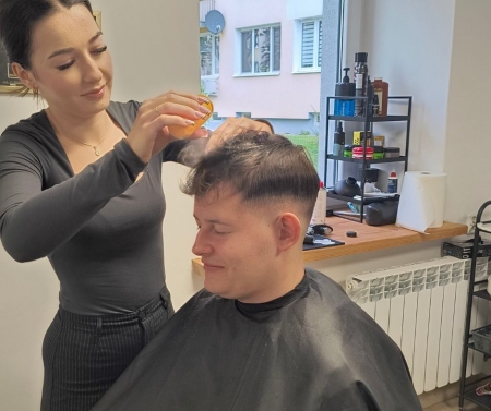 Wizyta w salonie fryzjerskim